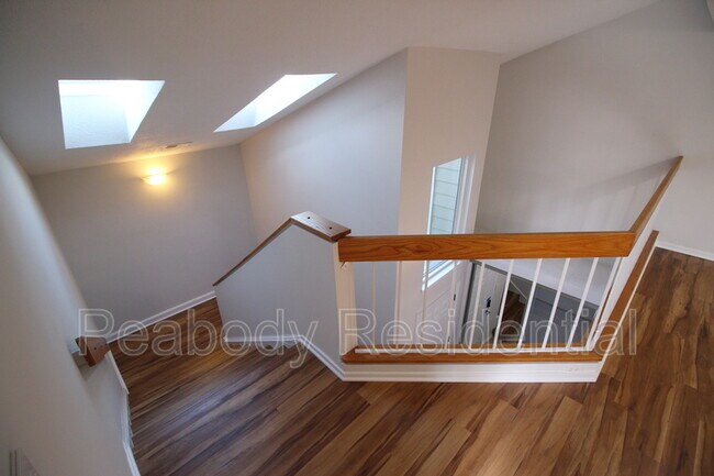 Building Photo - 1956 Villaridge Dr