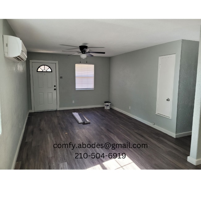 Building Photo - 5478 Justo Ln