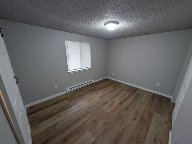 Building Photo - Newly Remodeled 3 Bedroom Home in Port Orc...