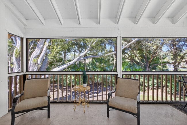 Building Photo - 605 Brackenwood Cove