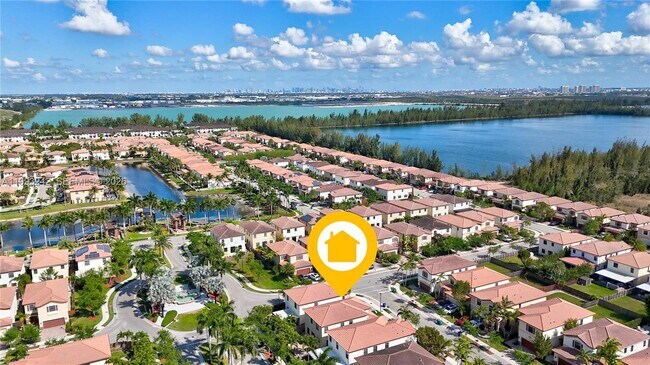 Building Photo - 10021 NW 87th Terrace