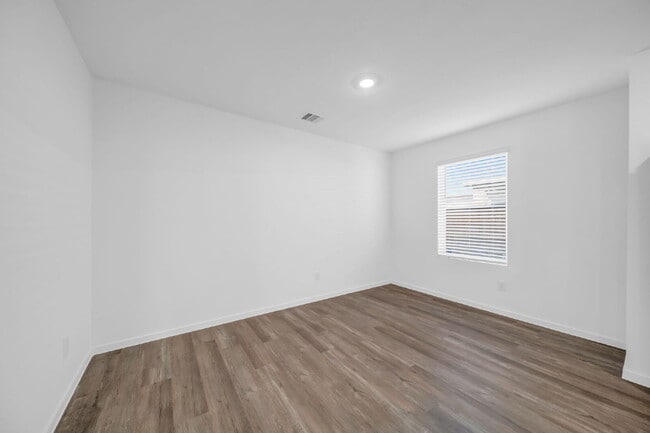 Building Photo - Welcome to the beautiful community of Mill Creek in Magnolia- a vibrant, family-friendly neighbor...