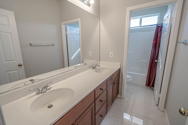 Building Photo - COMING SOON! Stunning 4-Bedroom Home for Rent in Palmdale!