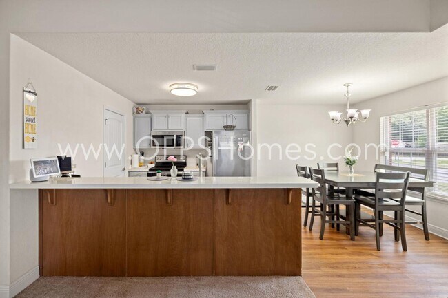 Building Photo - 5176 Carmell Ridge Cir
