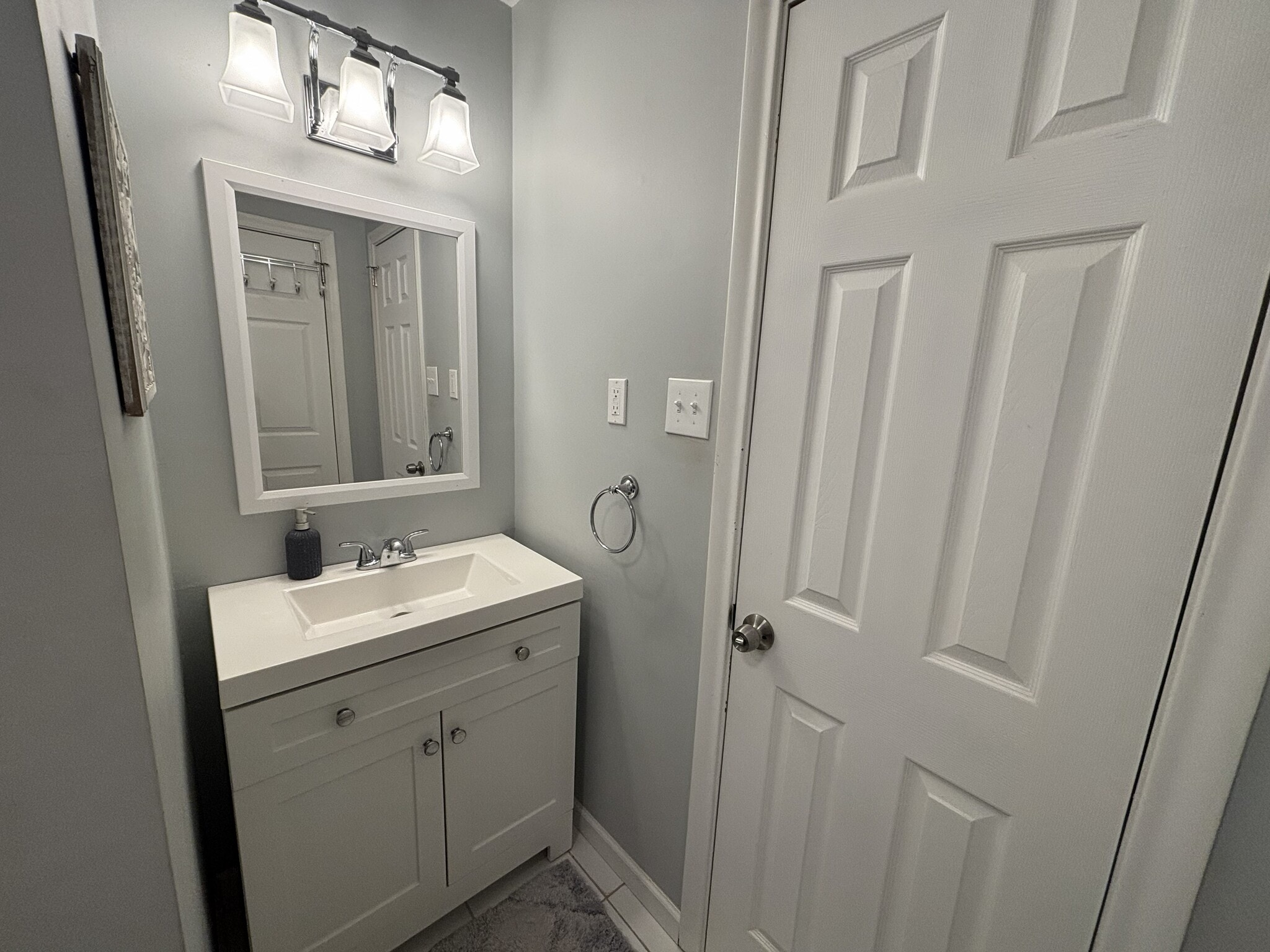 Building Photo - 504 Timber Ln