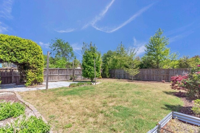 Building Photo - 3 Bed 2 Bath w/ a Bonus in Vineyard Plantation!