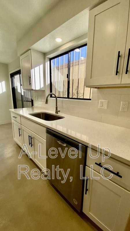 Building Photo - 2387 W Palo Dulce Dr