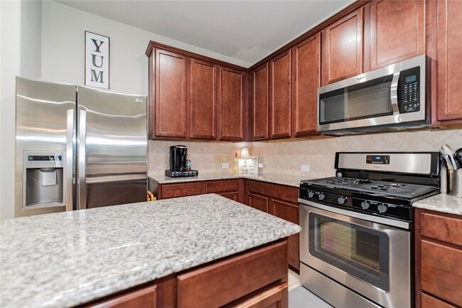 Building Photo - 1024 Bird Creek Dr