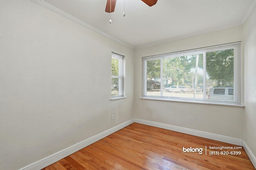 Building Photo - 2701 S Manhattan Ave