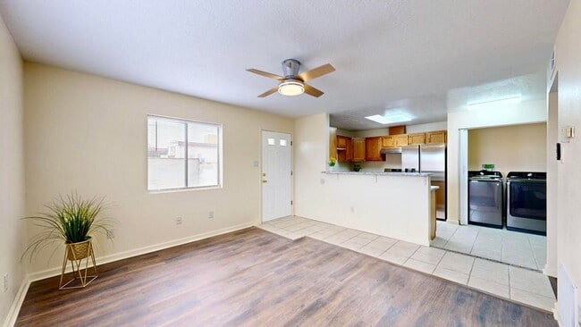 Building Photo - Charming Northeast Heights Rental - Pet Friendly!