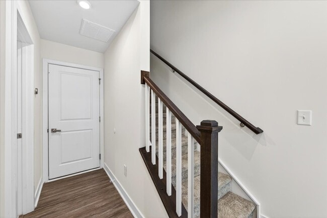 Building Photo - 530 Billingsley Rd