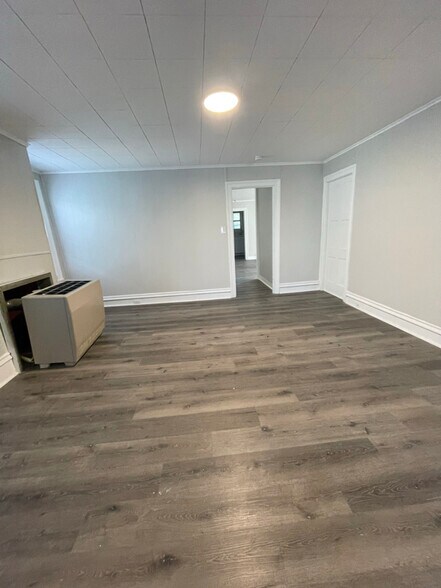 Building Photo - 65 Hudson Ave