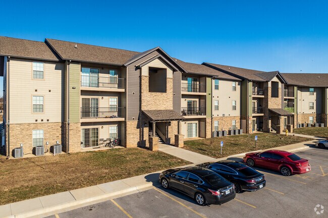 Building Photo - 60 West