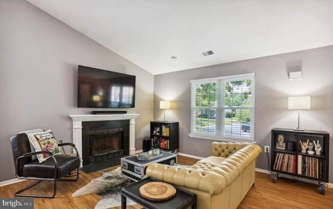 Building Photo - 13348 Neerwinder Pl