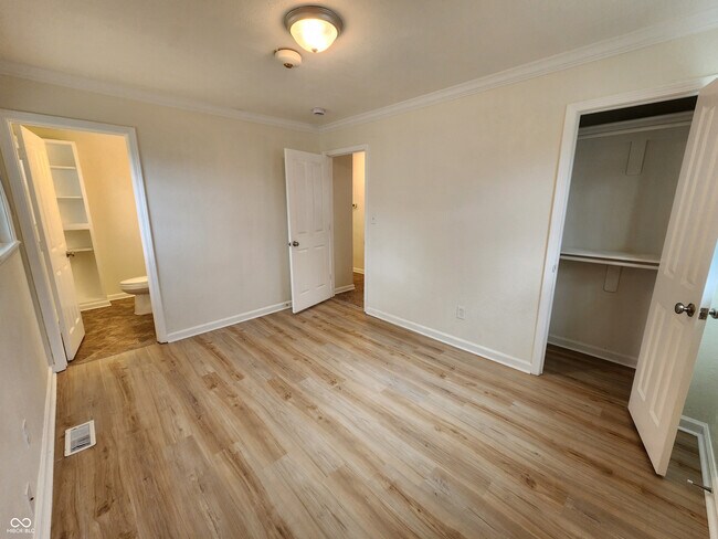 Building Photo - 4301 Cottage Ave