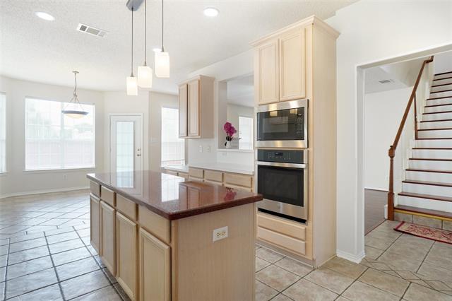 Building Photo - 7104 Chandler Dr