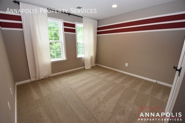 Building Photo - 402 St Martins Choice Ln