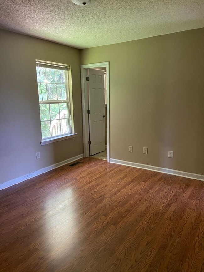 Building Photo - Coming Soon in Grayson Valley!