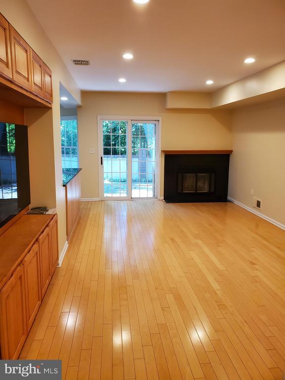 Building Photo - 7 Nottingham Cir