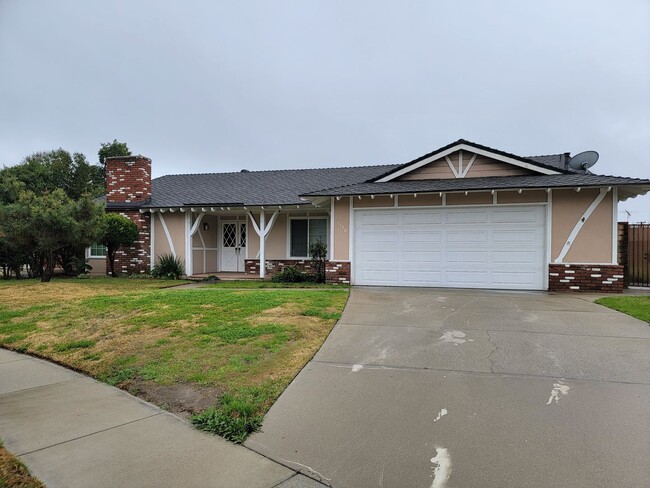 Primary Photo - Upland house on cul-de-sac