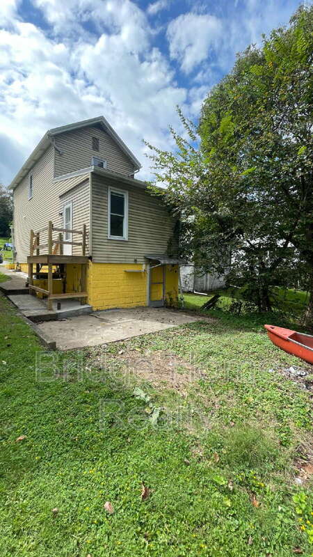 Building Photo - 517 Hudson St