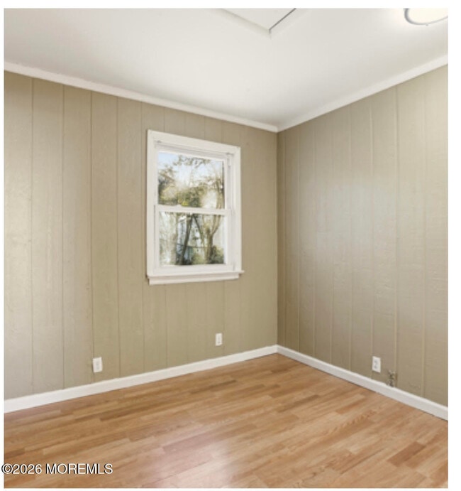 Building Photo - 123 Village Dr