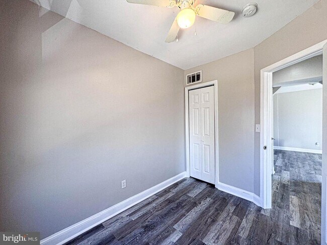 Building Photo - 4630 Hillside Rd SE