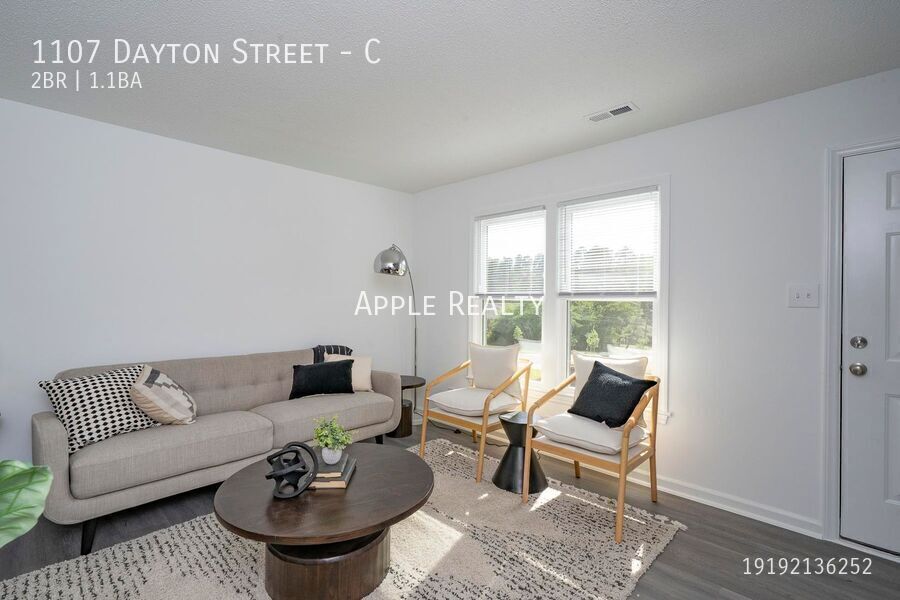 Building Photo - 1107 Dayton St