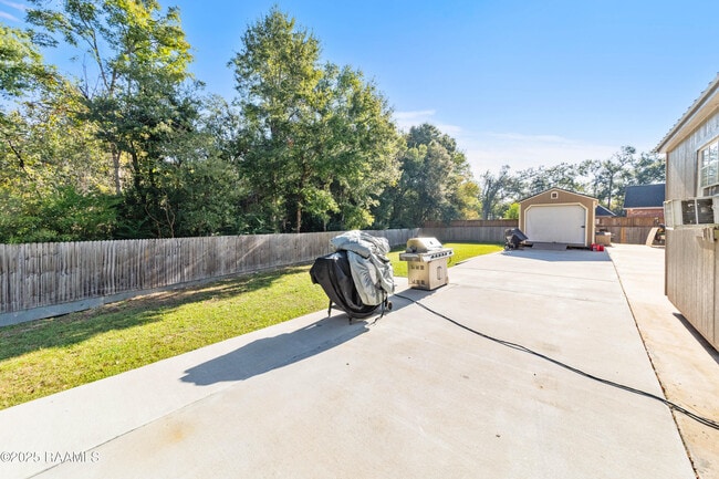 Building Photo - 213 E Peck Blvd