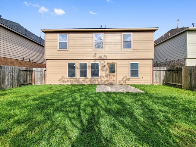 Building Photo - 20911 Foxwood Glen Ln