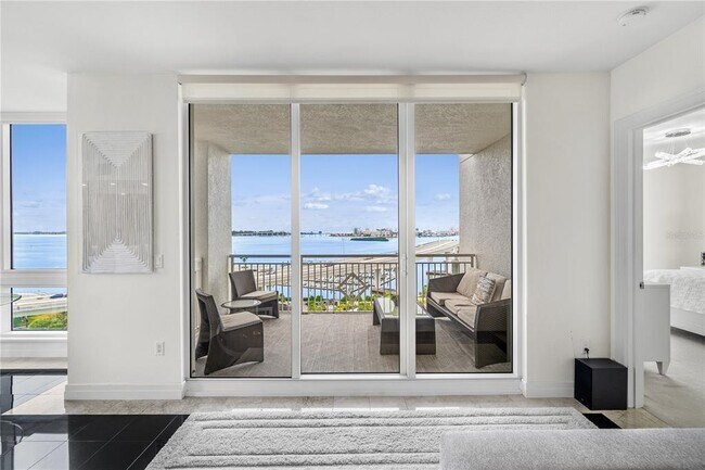 Primary Photo - 331 Cleveland St