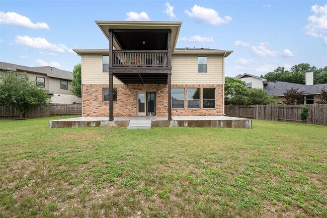 Building Photo - 112 Bearing Cove