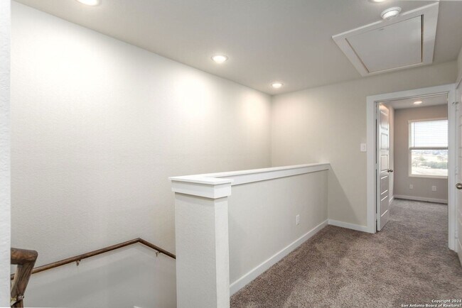 Building Photo - 340 Abigail Aly