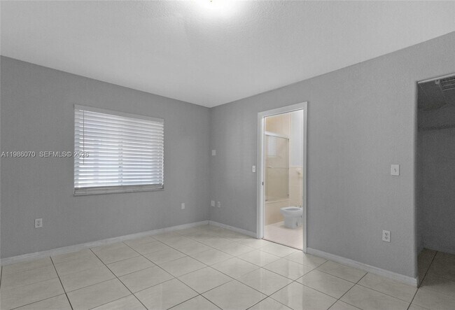 Building Photo - 10168 NW 126th Terrace