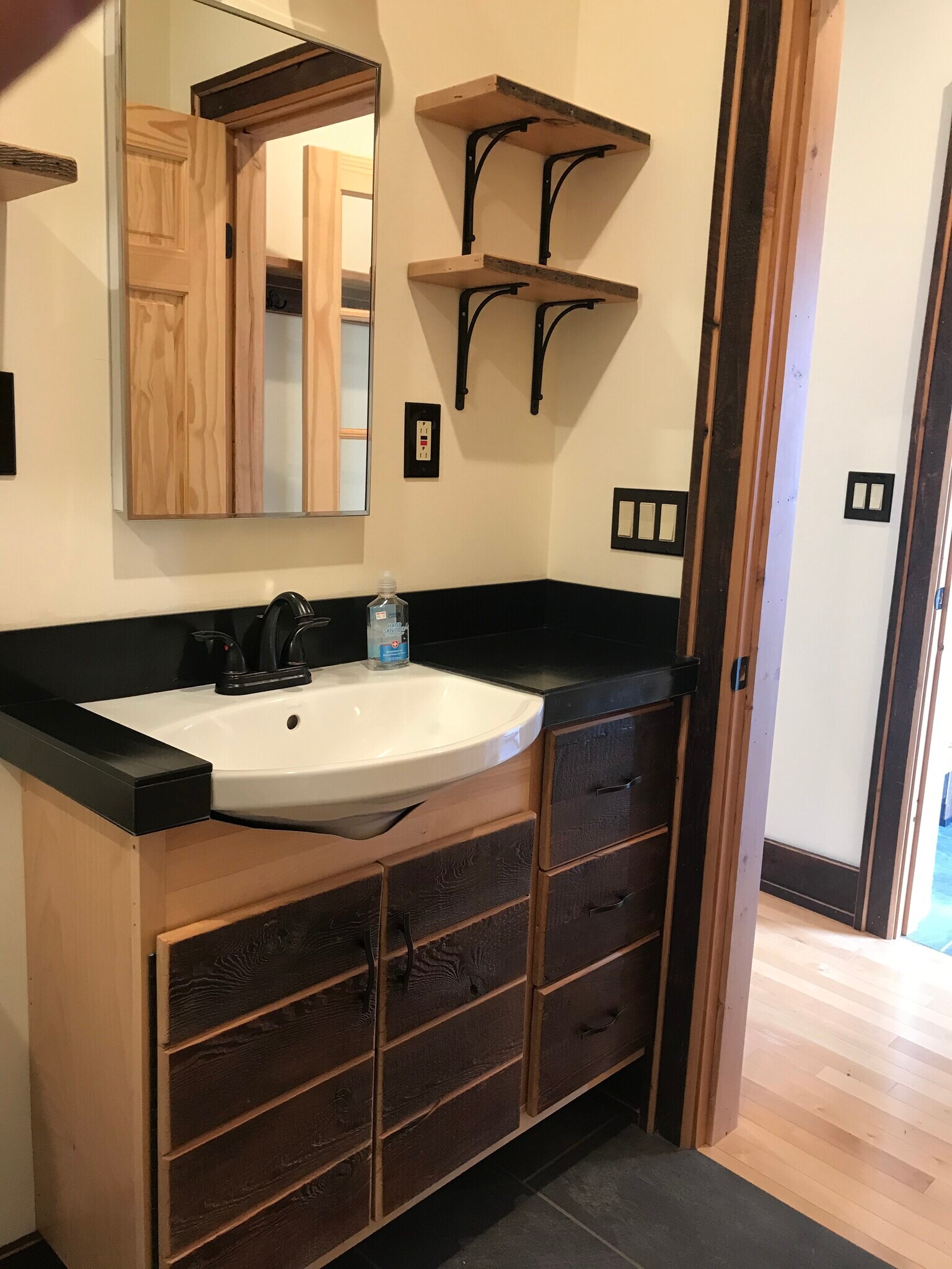 First floor bathroom - 3507 Bigelow Blvd