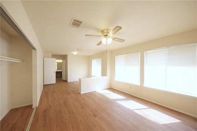 Building Photo - 8005 Tantara Ct