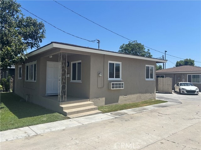 Building Photo - 846 S Olive St