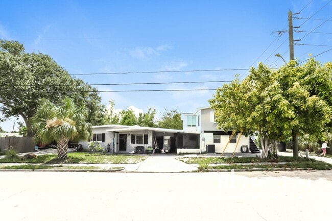 Primary Photo - 493 54th St N