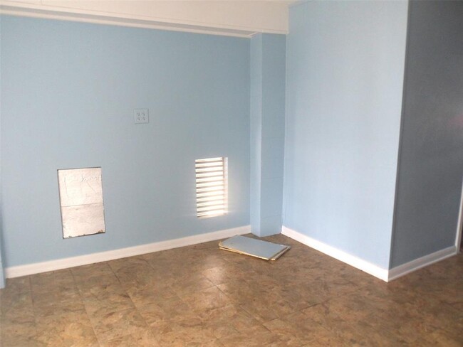 Building Photo - 1104 Redfish St