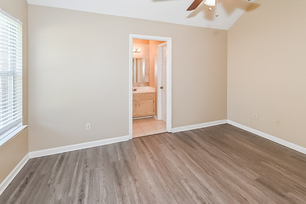 Building Photo - 6926 Ginwood Cove