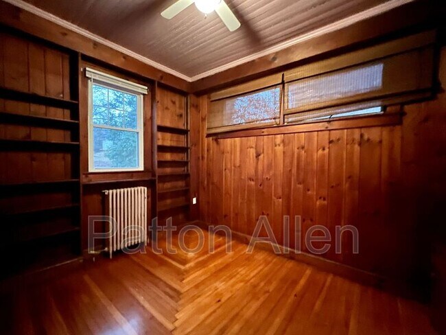 Building Photo - 130 Edwin Pl