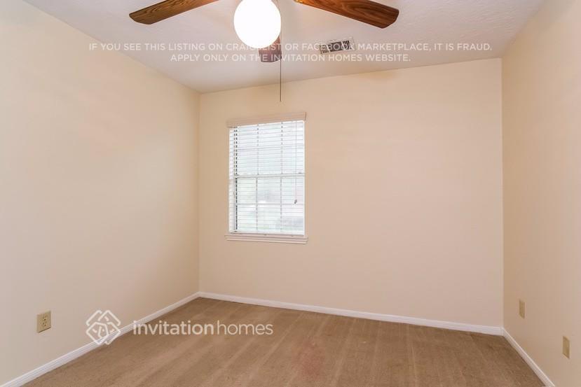 Building Photo - 18015 Tall Cypress Dr