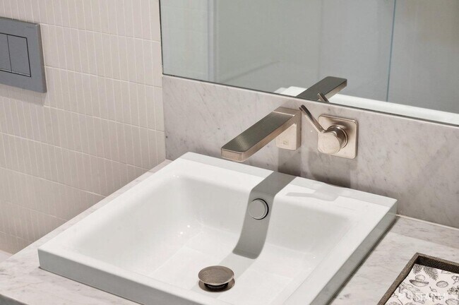 Building Photo - 1 Steuart Ln