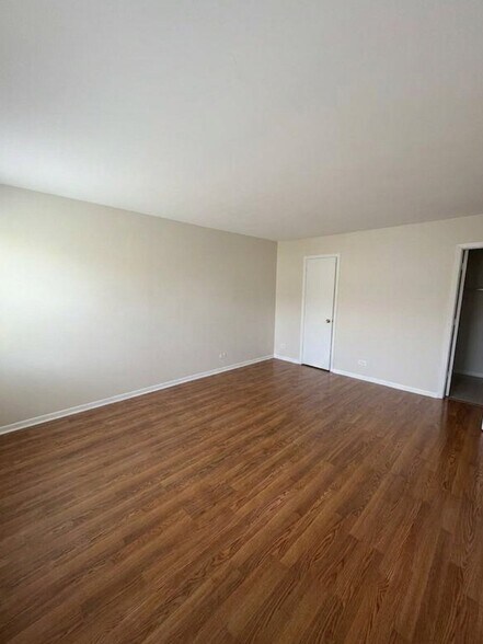 Building Photo - 314 Wisteria Dr