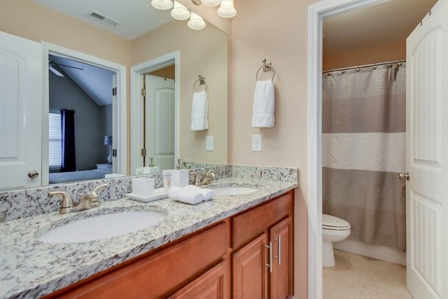 Building Photo - 4717 Southwind Rd