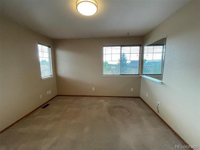Building Photo - 2284 Dogwood Cir