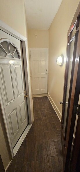 Building Photo - 132 W Douglass St