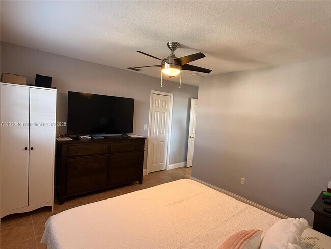 Building Photo - 11007 SW 3rd St