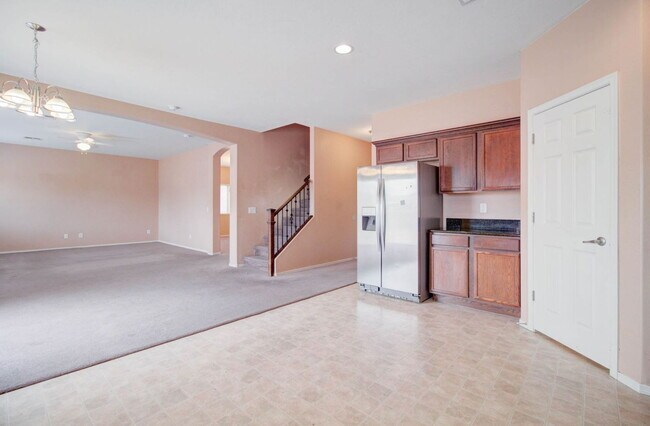 Building Photo - 5659 S 239th Dr