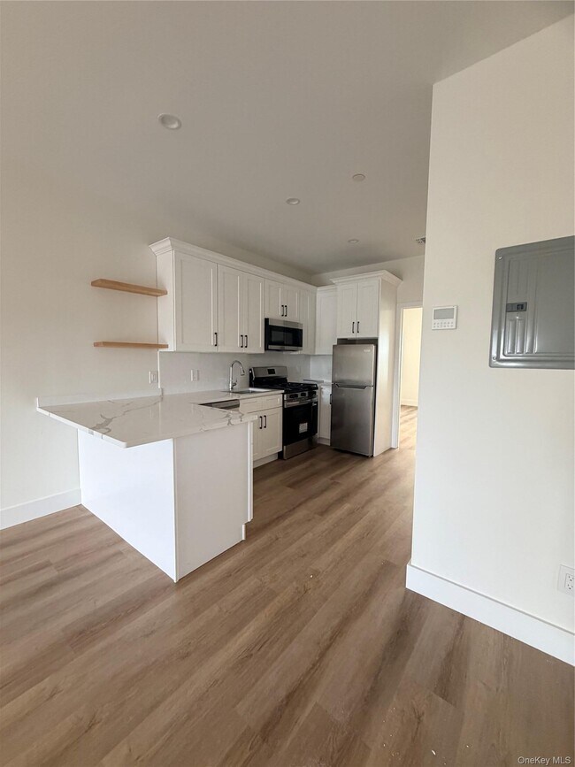 Building Photo - 1220 Doges Promenade